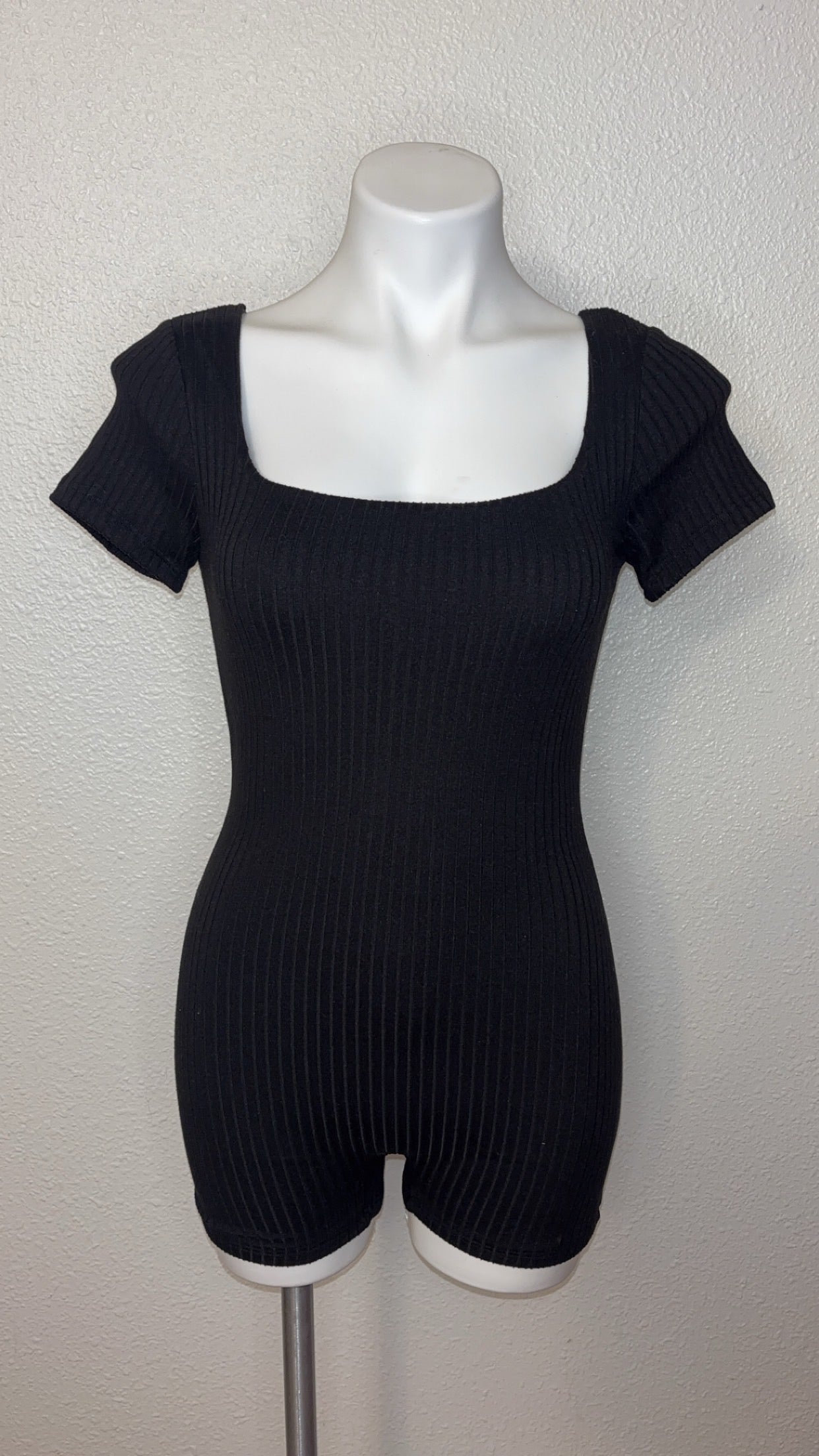 Black square neck romper