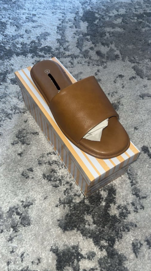 Camel sandals